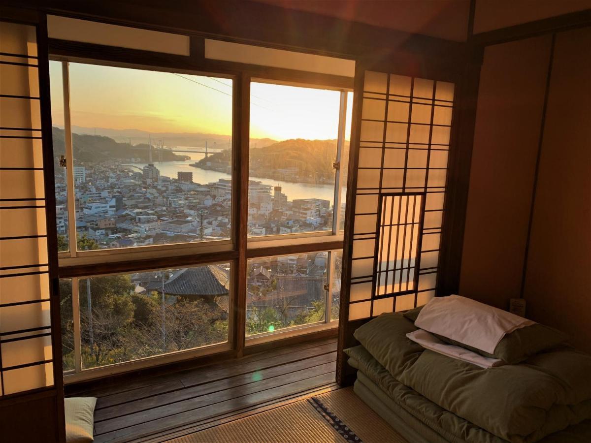 Onomichi Guest House Miharashi-Tei Extérieur photo