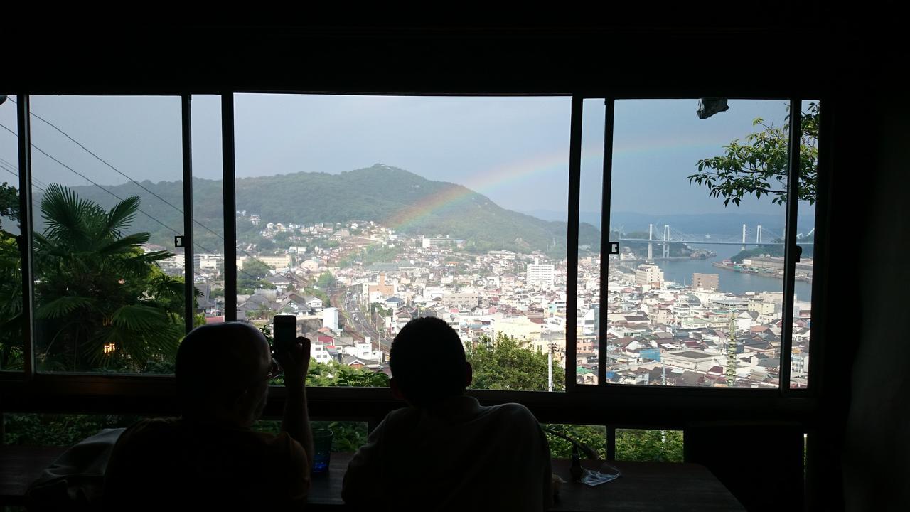 Onomichi Guest House Miharashi-Tei Extérieur photo