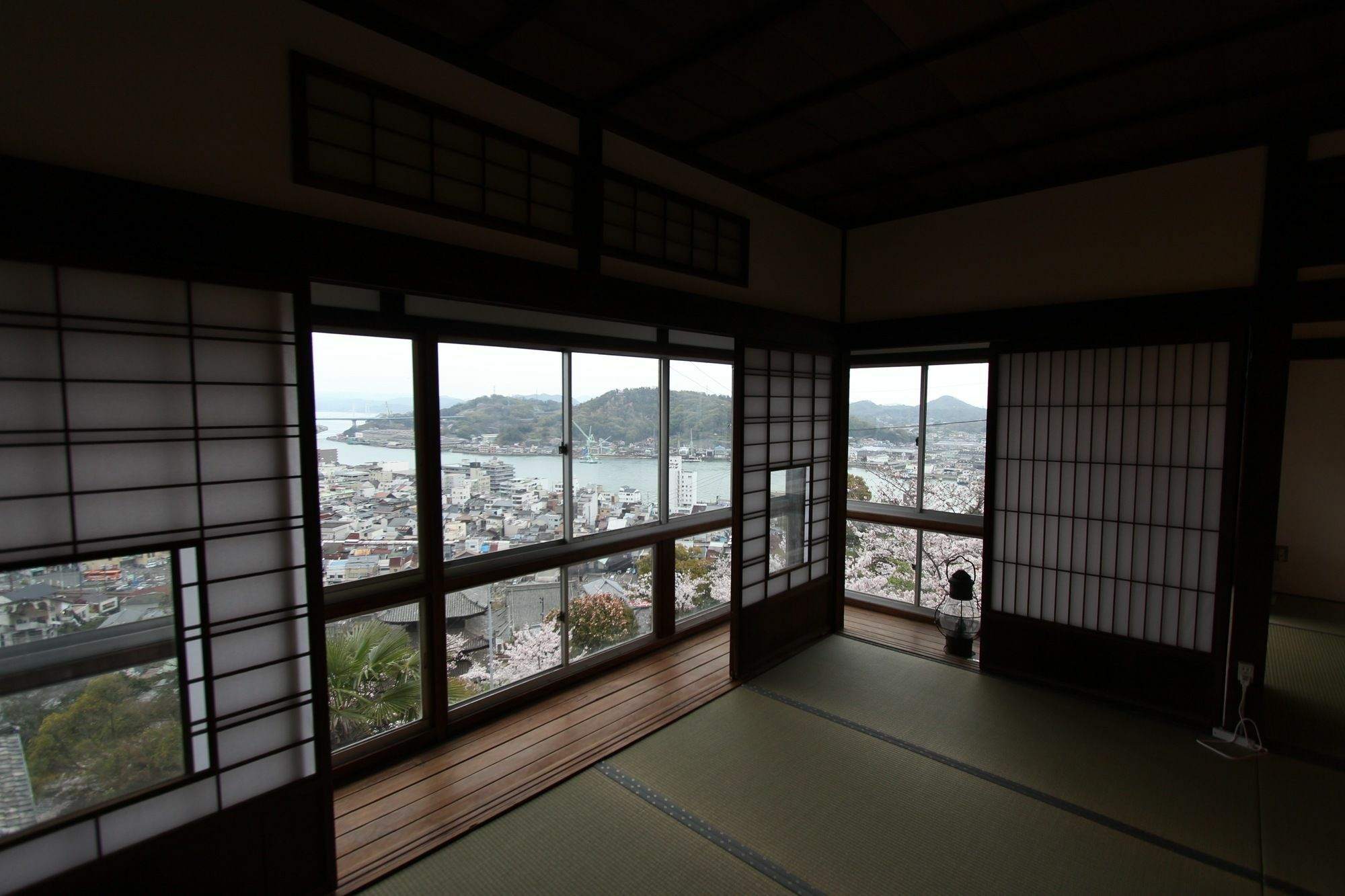 Onomichi Guest House Miharashi-Tei Extérieur photo
